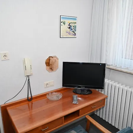 Einzelzimmer-07-og-meerblick Πανσιόν Borkum